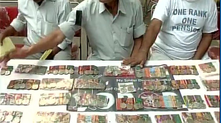 माजी सैनिकांचे ‘पदकवापसी’ आंदोलन दिशाभूल करणारे- पर्रिकर