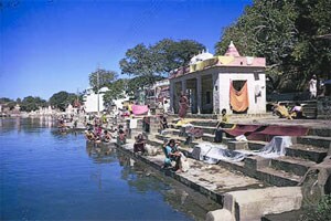 साथीच्या आजारांमुळे पालिकेला जाग