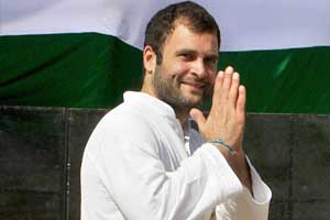 पंतप्रधान होण्याची राहुलमध्ये क्षमता असण्यावर कॉंग्रेस ठाम – सुशिल कुमार शिंदे