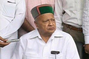 वीरभद्र सिंग हिमाचलच्या मुख्यमंत्रिपदी सहाव्यांदा विराजमान