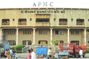 एपीएमसी बाजारात तीन दिवसांचा बंद