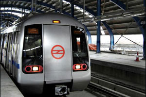 दिल्लीतील नऊ मेट्रो स्थानके आज बंद; प्रसारमाध्यमांना इंडिया गेट परिसरात बंदी