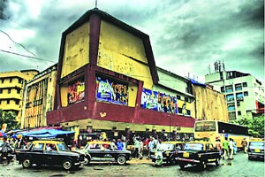 तालुका तिथे मराठी चित्रपटगृह