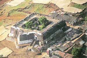 शिवस्मारकासाठी पर्यायी जागेचा शोध सुरू