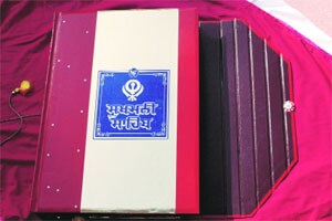 ७२ लाख तांदळावर ‘साईचरित्र लिहिण्याचा मानस!