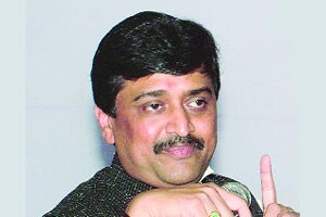 निवडणूक खर्चप्रकरणी सरकारी भूमिकेला आयोगाची चपराक