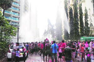 गोकुळाष्टमी, धुळवडीची ‘बापू’गिरी