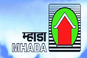 विकासकाच्या फायद्यासाठी म्हाडावासीयांच्या क्षेत्रफळावरच शासनाचा डल्ला?
