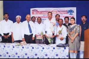 महिलांसाठी कायदे कठोर करतानाच पुरुषी मानसिकता बदलणे गरजेचे