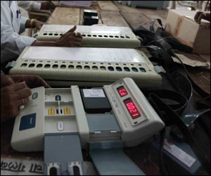 पारनेरमध्ये माकप, शिवसेनेने गड राखले