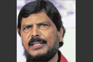 आरपीआयला सेनेचे हिंदुत्व मान्य -आठवले