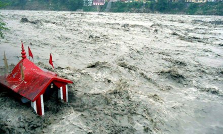 आपलाही देणारा हात मोलाचा!