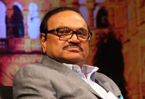 मुंबईतील ‘भुजबळ’कृत २९ एकर शासकीय भूखंड बिल्डरांच्या घशात?