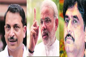 ‘मोदी लिपी’,‘रुडी’ परंपरा, आणि ‘मुंडे नीती’!