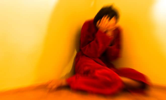 अ‍ॅसिड, अन्य विषारी वस्तूंच्या विक्रीवर नियंत्रणे