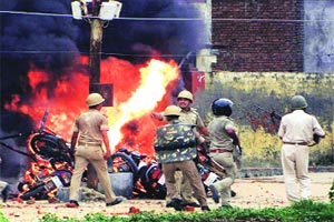 माजी आमदाराची गोळ्या झाडून हत्या