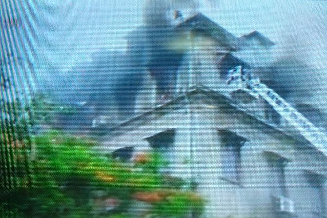 मुंबईत बलार्ड पीअर परिसरात शासकीय इमारतीला आग