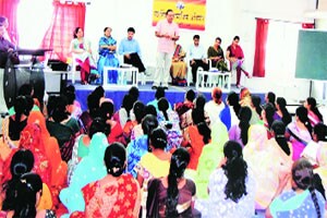 ‘बचत गटांनी विक्री कौशल्य आत्मसात करावे’