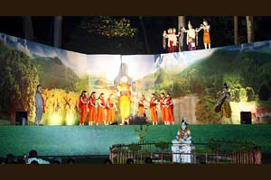 सांगलीतील देखावे खुले; पौराणिक विषयांवर भर