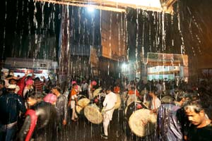 असा पाऊस मिरवणुकीच्या दिवशी कधीच बघितला नव्हता !
