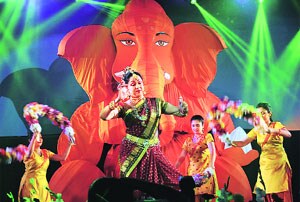 पंचवीस वर्षांची उत्सवी परंपरा
