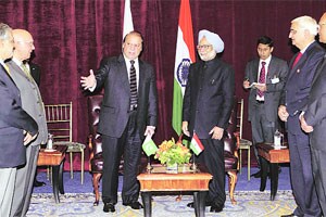 पंतप्रधानांचा झाकोळलेला दौरा पंतप्रधानांचा झाकोळलेला दौरा