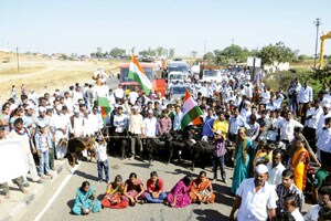दोन दिवसांत उपोषण संपले नाही तर अण्णांच्या जिवाला धोका-किरण बेदी