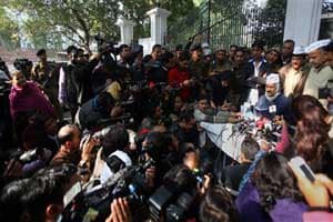 नेल्सन मंडेला यांना भावपूर्ण निरोप