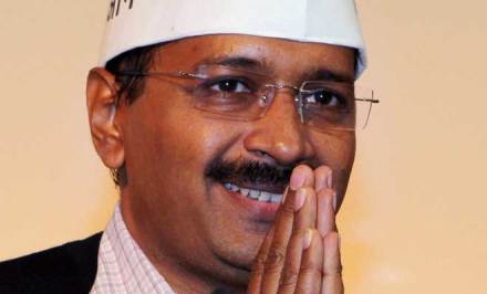 केजरीवालांच्या घराभोवती दिल्ली, उत्तर प्रदेश पोलिसांचा बंदोबस्त
