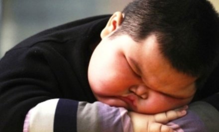 लठ्ठपणामुळे बालकांच्या मानसिक तणावात वाढ