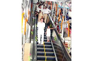 नागपूर रेल्वेस्थानकाचे वर्षभरात आधुनिकीकरण