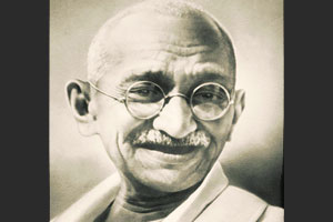 डॉ. डोंगरे, चीनचे डॉ. ग्युसेंग यांना यंदाचा आंतरराष्ट्रीय गांधी पुरस्कार