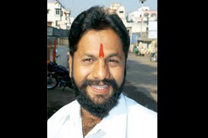 मावळसाठी शिवसेनेत ‘पेच’ अन् राष्ट्रवादीचा उमेदवार गुलदस्त्यात