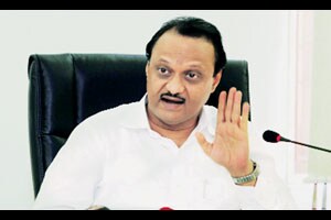 ‘पैसेवाटपात अटक झालेल्यांना लोकप्रतिनिधी होऊ देऊ नका’