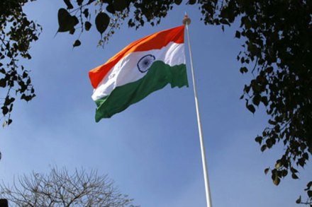 शेतकऱ्यांच्या पाठीशी राज्य सरकार उभे- पालकमंत्री कदम
