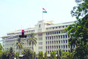 मंत्रालयात मार्चअखेरची लगबग