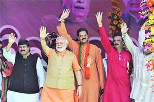 परदेशात जाऊन टीका करणाऱ्या खुर्शिद यांच्यावर मोदींचा हल्ला