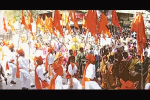 नववर्ष स्वागतयात्रांचा परीघ वाढला!