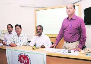 ‘गर्भलिंग निदान कायदा व गर्भपात याबाबतच्या कायद्याबाबत प्रबोधन आवश्यक’