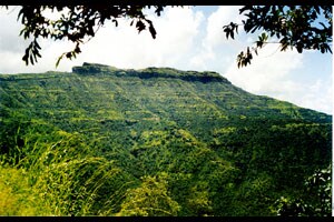 सिंहगड तीनशे वर्षांनंतर पुन्हा ‘जिवंत’ होणार! ; दुर्गदिनानिमित्त १ जूनला शिवकाल साकारणार