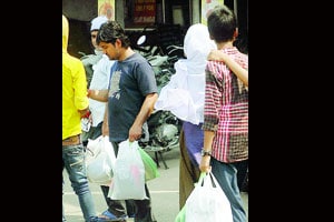 पर्यावरण व आरोग्यासाठी धोकादायक
