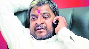 विजेत्या उमेदवाराचा परिचय: राजु शेट्टी