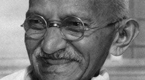 हुतात्मा दिनी गांधीजींचे विस्मरण