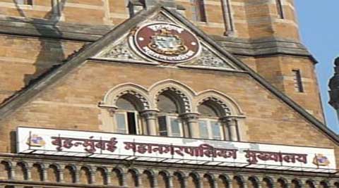 पालिकेने आधी स्वत:चे रस्ते सांभाळावेत