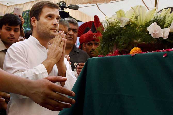 दिल्लीकरांकडून गोपीनाथ मुंडेंना अखेरचा निरोप