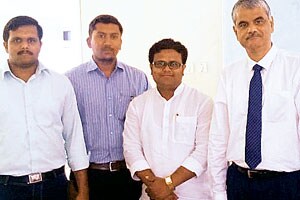 ‘मर्सिडीज बेंझ’ला नगरसाठी निमंत्रण!