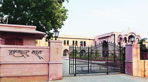 वादामुळे महाराष्ट्र सदनाची प्रतिष्ठा धुळीस
