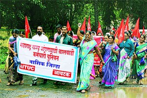 रोपांवर लाखोंचे सिंचन, प्रतिसाद अल्प