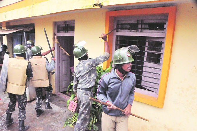 येळ्ळूरचा ‘एल्गार’! येळ्ळूरचा ‘एल्गार’!