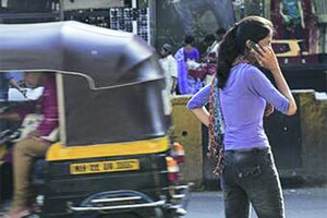 पोशाखाची अतिरेकी सक्ती, हे क्रौर्यच